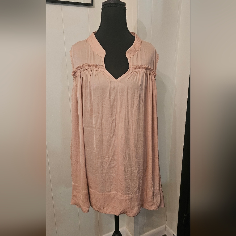 ❤️‍🔥 LEAVING SOON Lane Bryant Blush / Peach Tunic Top 22